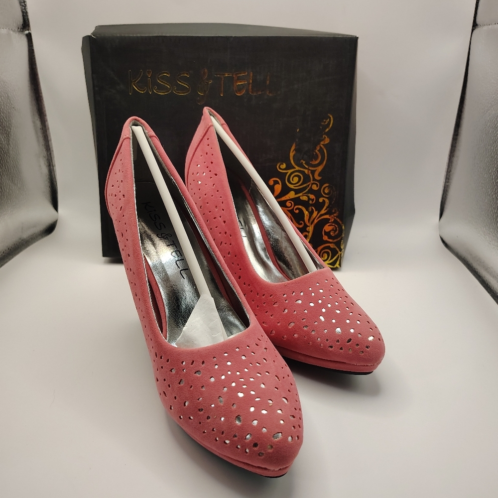 Kiss & Tell Tabby-07 Blush Pink Cutout Heels Women's Sz 8 NIB
